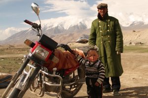 By reaching these workers in the city, making disciples among them, and training them to make disciples in their own villages, the Gospel can be taken to villages and rural areas throughout China.